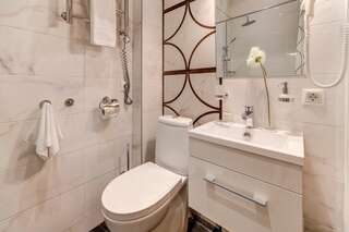 Гостевой дом Новая История Санкт-Петербург Двухместный номер Делюкс с 1 кроватью и окном на наб. Канала Грибоедова-4